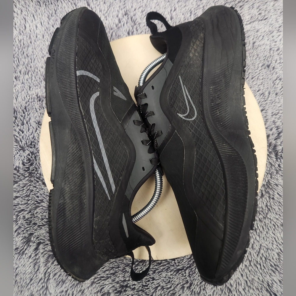 Nike Air Zoom Pegasus 37 Shield Triple Black Running Shoes Mens Size 9.5 - Picture 5 of 9